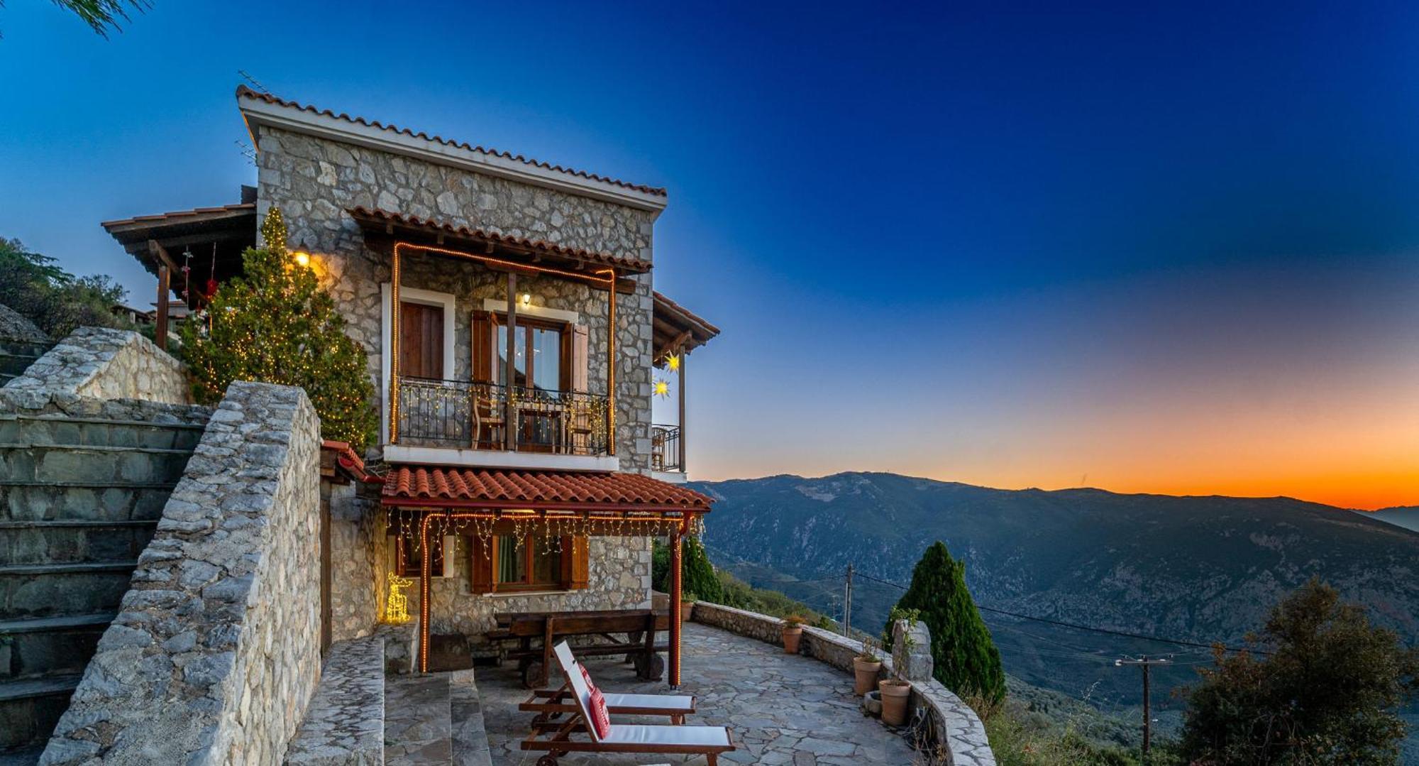 Rock Dandy Deluxe Chalet In Arachova - Delphi, Sauna, Prv Parking, Amazing View Zewnętrze zdjęcie