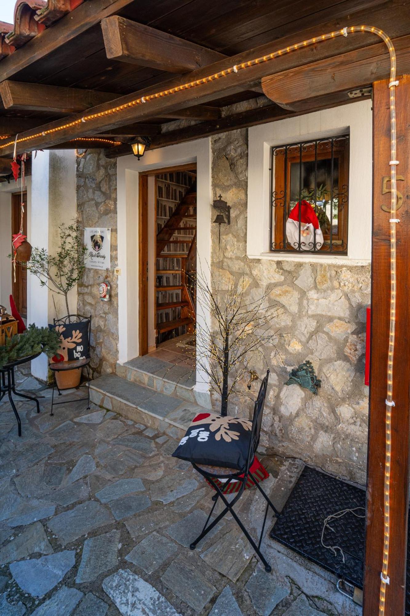 Rock Dandy Deluxe Chalet In Arachova - Delphi, Sauna, Prv Parking, Amazing View Zewnętrze zdjęcie